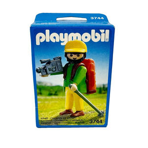 Playmobil 3744 Mountain Hiker Figure Vintage Camcorder Backpack Collectible NIB